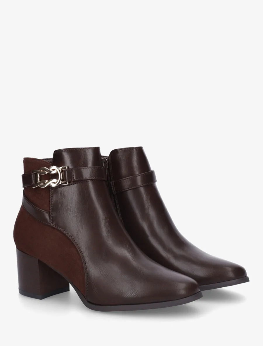 Bottines à talon et boucle décorative - Marron