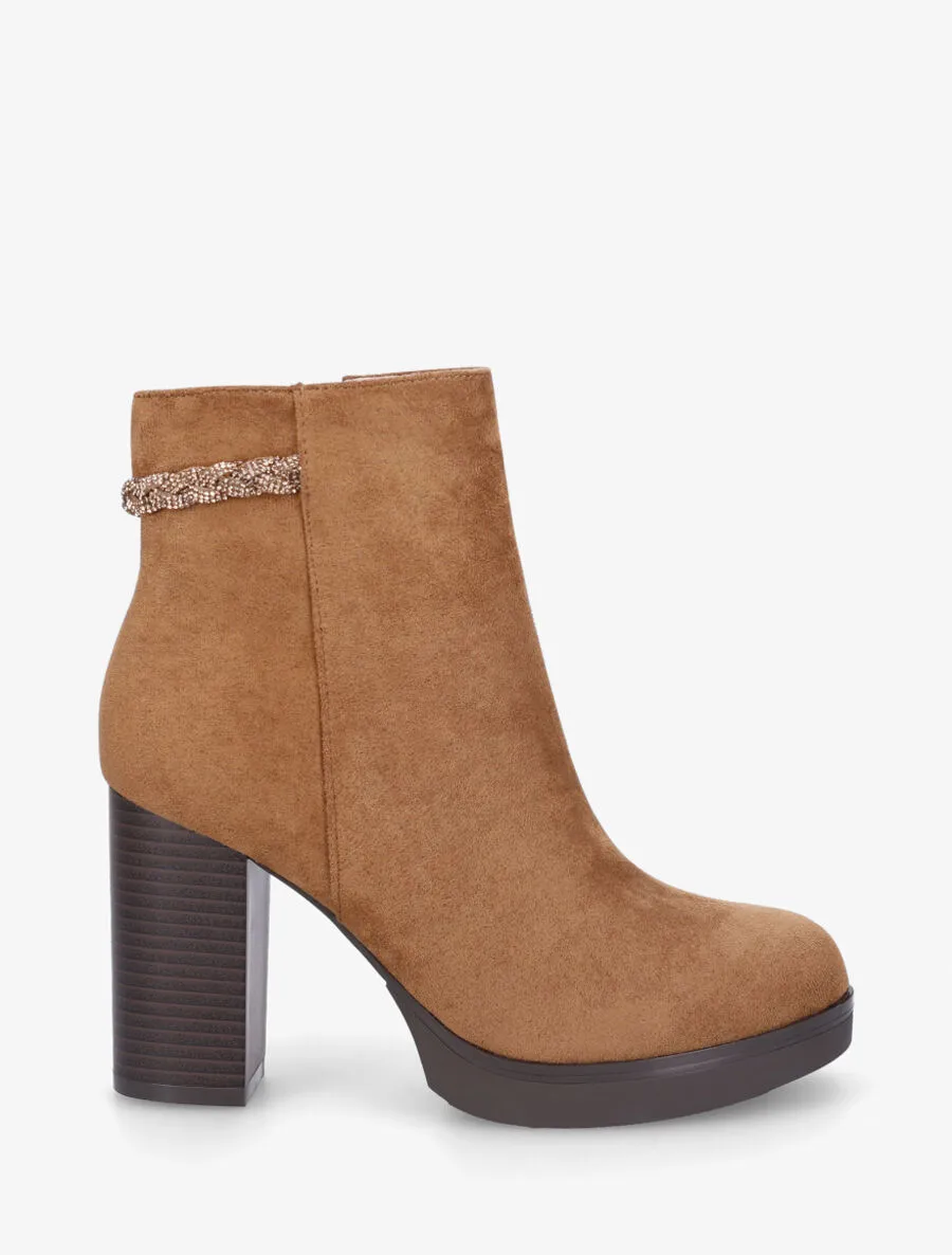 Bottines à talon et strass en suédine - Camel