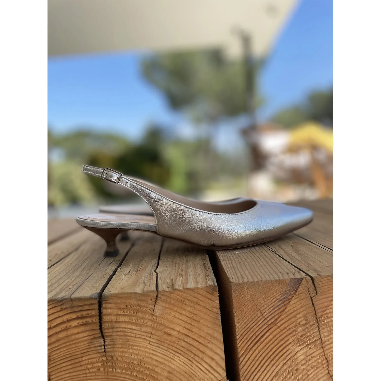 escarpin petit talon cuir vernis noir fabriquée en Italie