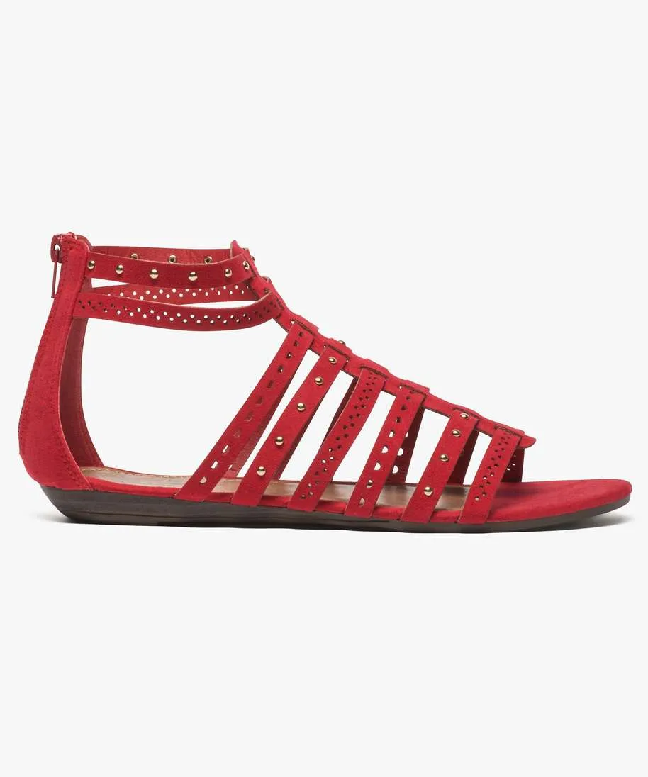 sandales femme spartiates avec clous metalliques et talon zippe rouge sandales plates et nu-pieds