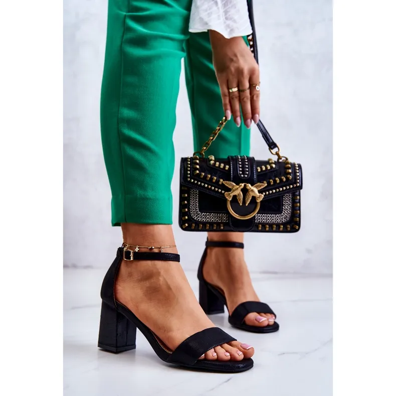 Vinceza Sandales pour femmes à la mode sur un talon noir Lucida le noir
